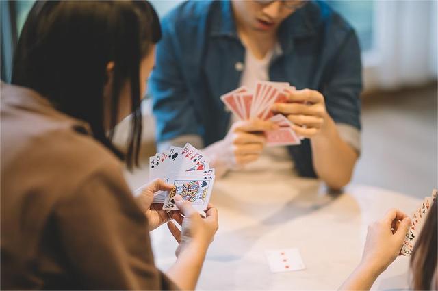 金陵十三釵喝酒游戲金陵十三釵的喝酒游戲規(guī)則插圖1