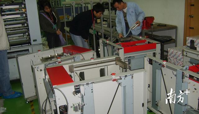 金點(diǎn)子創(chuàng)意金點(diǎn)子創(chuàng)意設(shè)計(jì)方案_小學(xué)生200字插圖3 金點(diǎn)子創(chuàng)意金點(diǎn)子創(chuàng)意設(shè)計(jì)方案_小學(xué)生200字插圖3