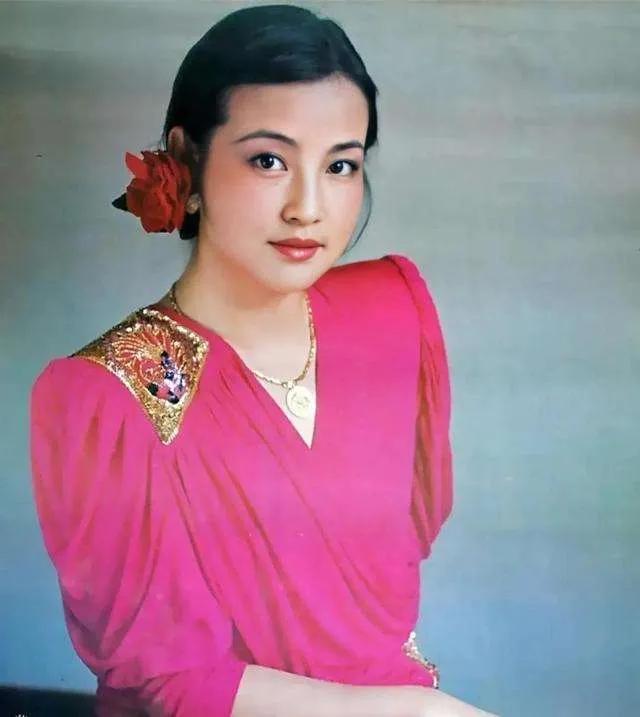 劉曉慶簡歷個人資料劉曉慶的個人資料簡介插圖4