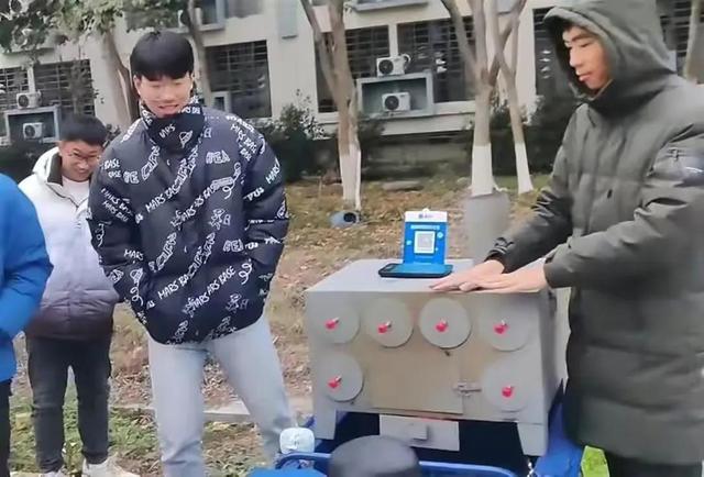 大學生創(chuàng)業(yè)個人簡介50字大學生創(chuàng)業(yè)個人簡介50字怎么寫好插圖