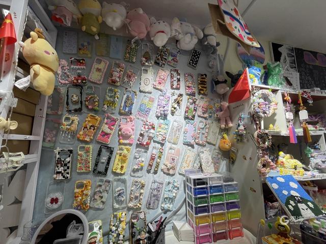 適合女生開的店適合女生開的店投資小利潤大服裝店插圖1 適合女生開的店適合女生開的店投資小利潤大服裝店插圖1