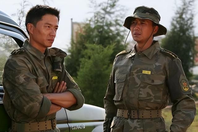 中校軍銜是什么級別中校軍銜是什么級別地方干部插圖3